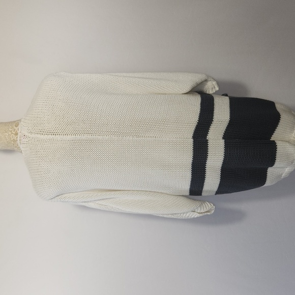 Fresh Produce White Grey Loose Knit Slouchy Front Pockets Cardigan Size XS/S - Picture 8 of 14